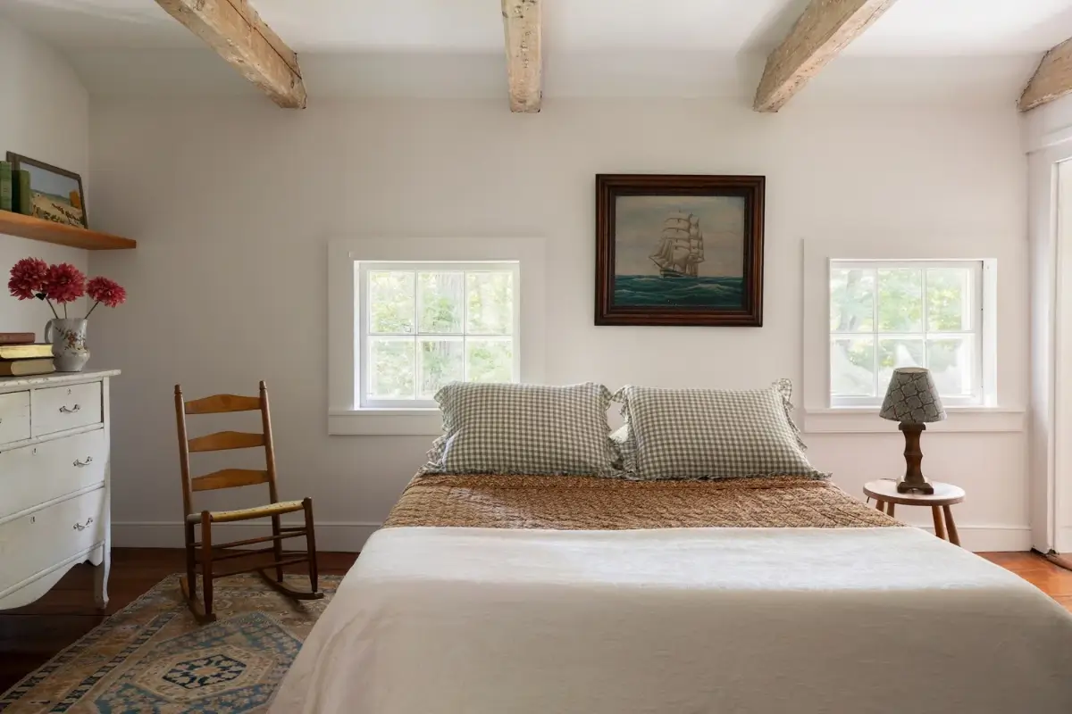 A Restored 18th-Century Farmhouse and a Converted Barn in the Hudson Valley 22 thoughtfully-restored-18th-century-farmhouse-hudson-valley