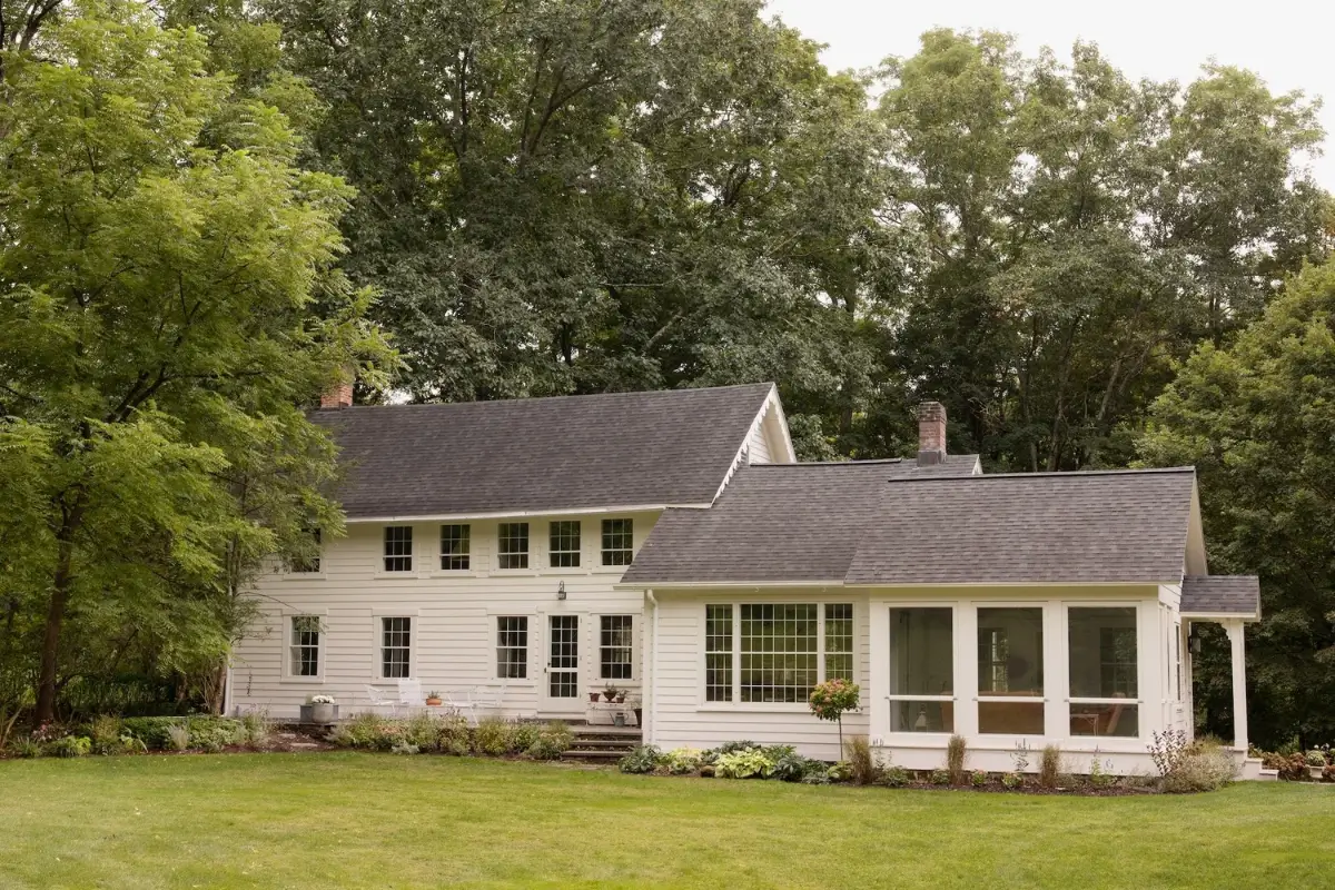 A Restored 18th-Century Farmhouse and a Converted Barn in the Hudson Valley 29 thoughtfully-restored-18th-century-farmhouse-hudson-valley