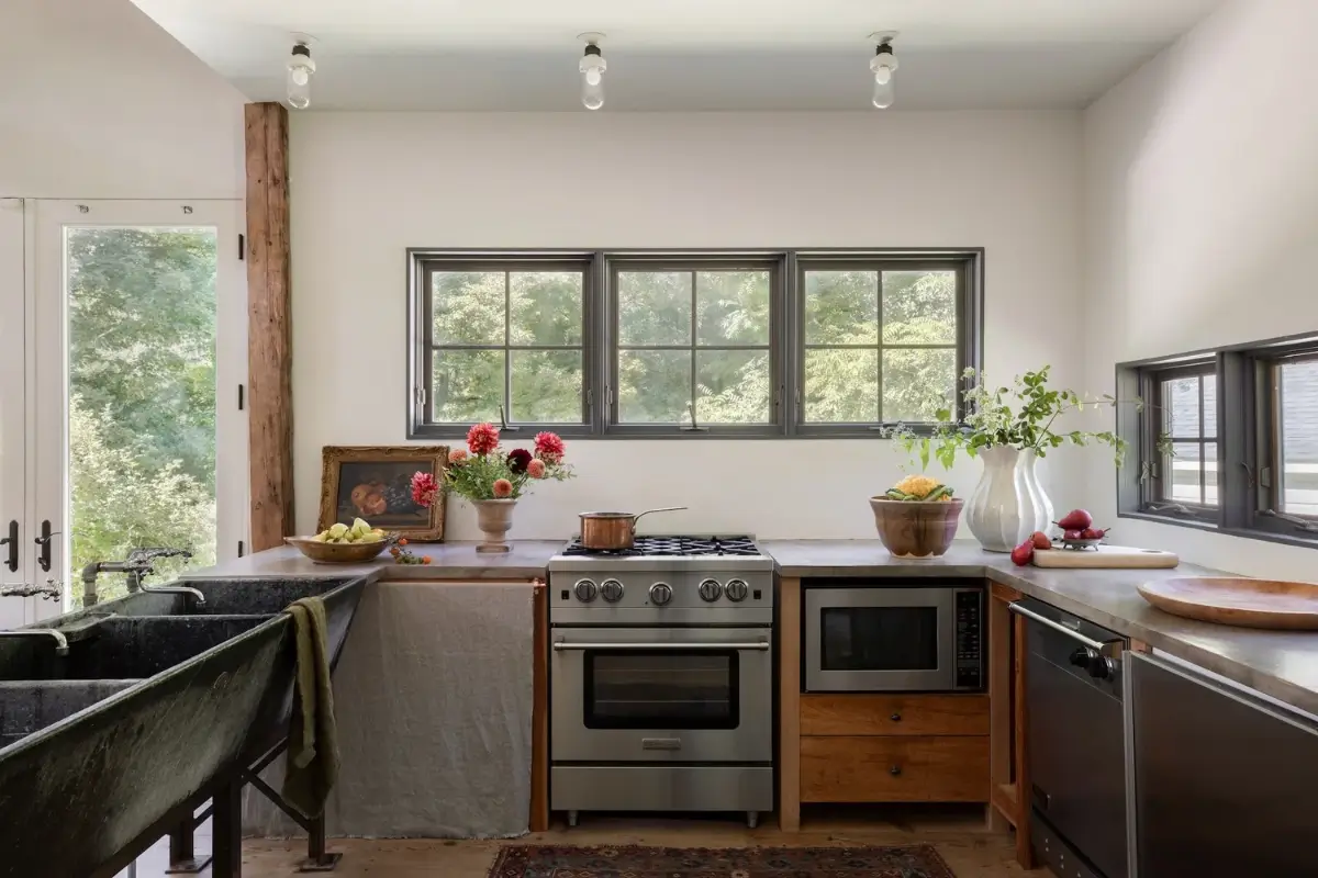 A Restored 18th-Century Farmhouse and a Converted Barn in the Hudson Valley 38 thoughtfully-restored-18th-century-farmhouse-hudson-valley