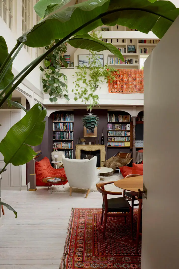A Former Artist's Studio in London is Transformed into a Unique, Eclectic Apartment 5 unique-loft-style-apartment-former-artist-studio-london-nordroom