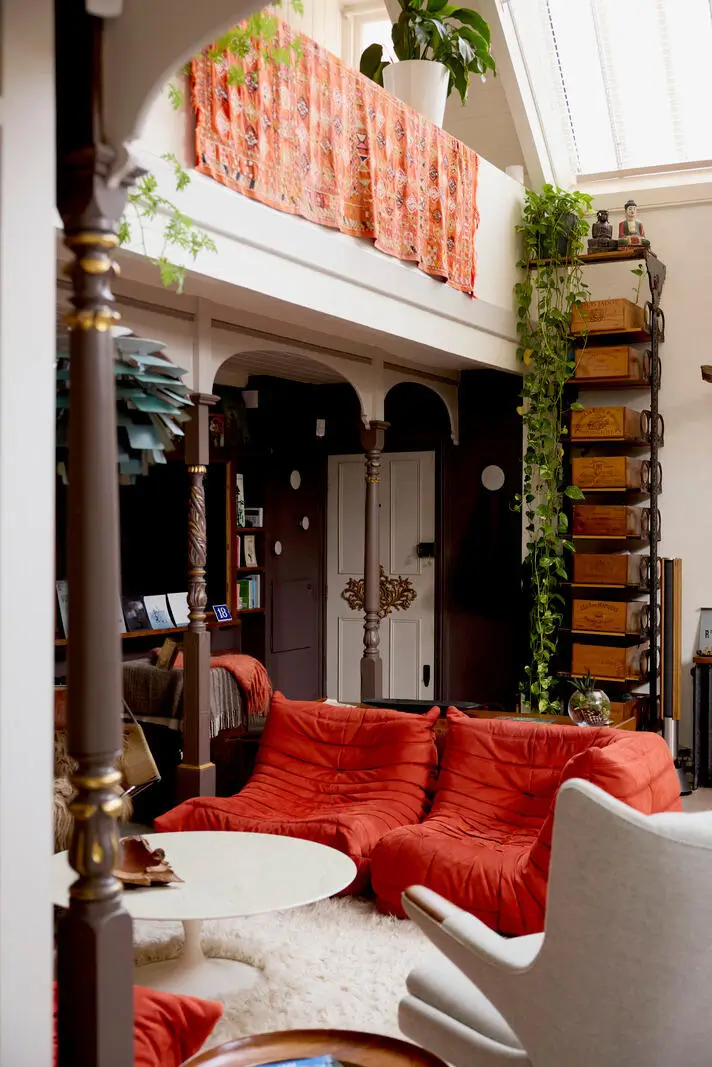 A Former Artist's Studio in London is Transformed into a Unique, Eclectic Apartment 4 unique-loft-style-apartment-former-artist-studio-london-nordroom