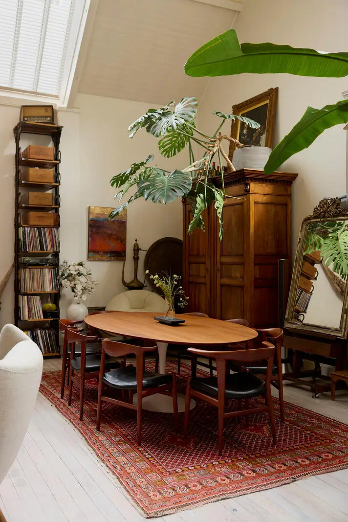 A Former Artist's Studio in London is Transformed into a Unique, Eclectic Apartment 12 unique-loft-style-apartment-former-artist-studio-london-nordroom