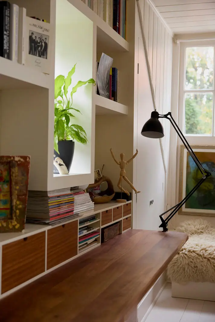 A Former Artist's Studio in London is Transformed into a Unique, Eclectic Apartment 26 unique-loft-style-apartment-former-artist-studio-london-nordroom