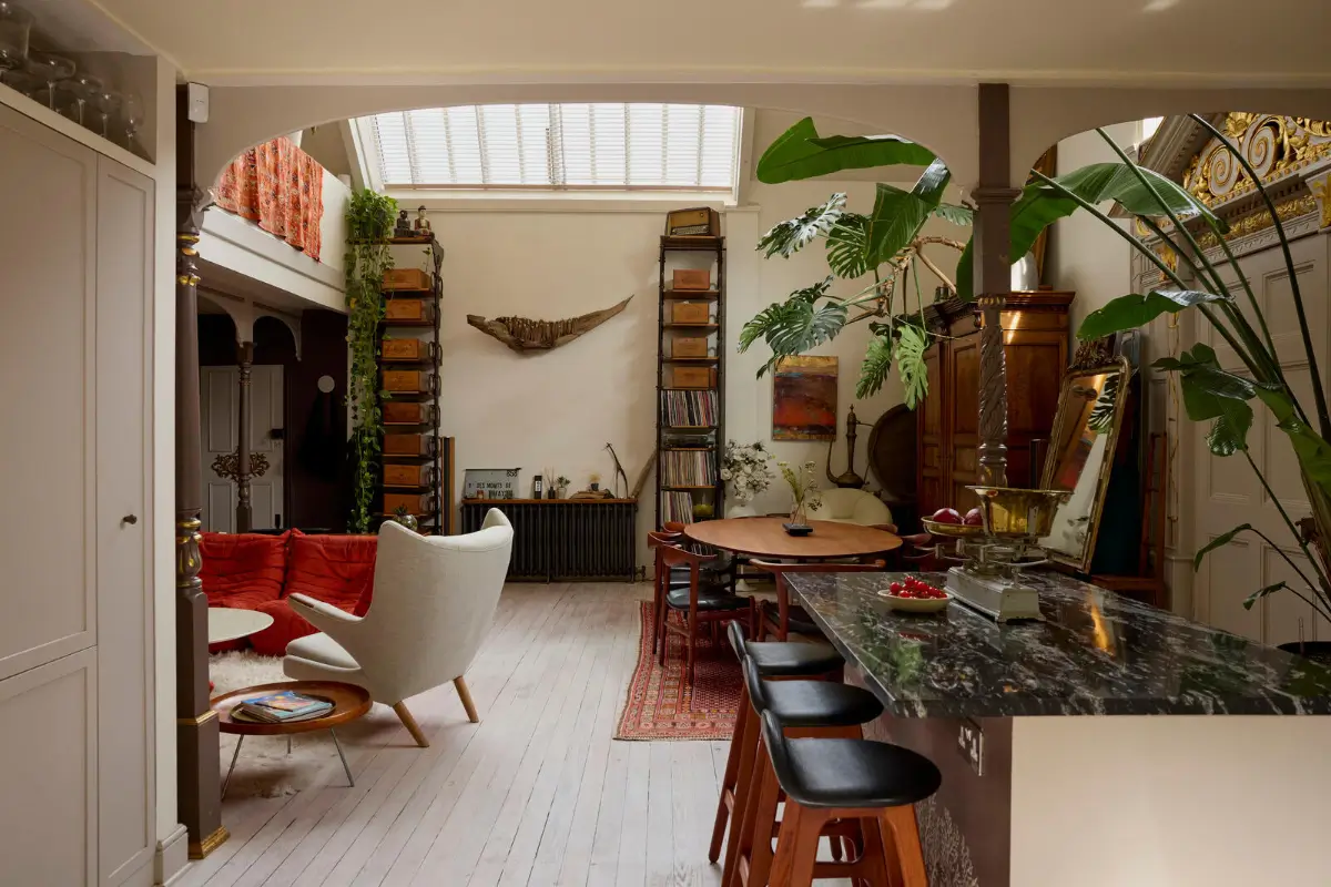 A Former Artist's Studio in London is Transformed into a Unique, Eclectic Apartment 11 unique-loft-style-apartment-former-artist-studio-london-nordroom