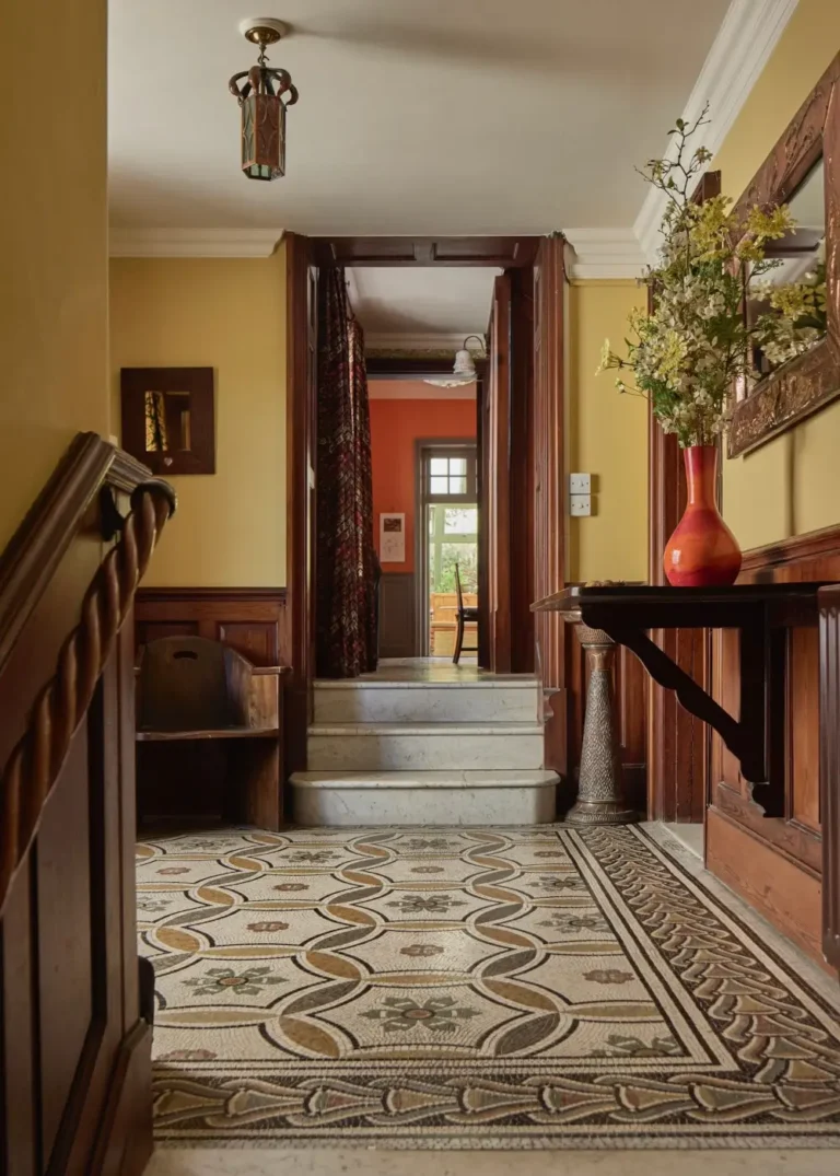 well-preserved-queen-anne-revival-style-country-house-hastings-arts-and-crafts-interiors-nordroom