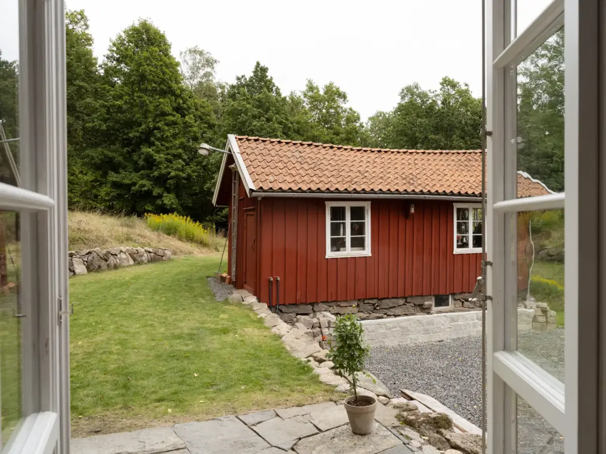 A Yellow Kitchen and Colorful Joinery in a Carefully Restored 1856 Swedish Country House 16 yellow-kitchen-historic-character-renovated-19th-century-home-sweden