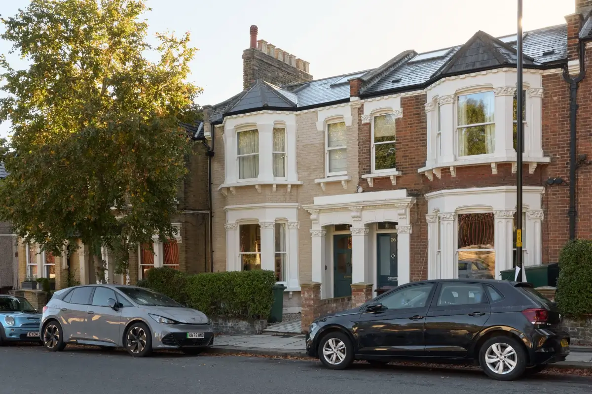 Arched Shapes, Period Details, and Color for a Victorian Family Home 55 arched-forms-light-filled-extended-19th-century-home-london