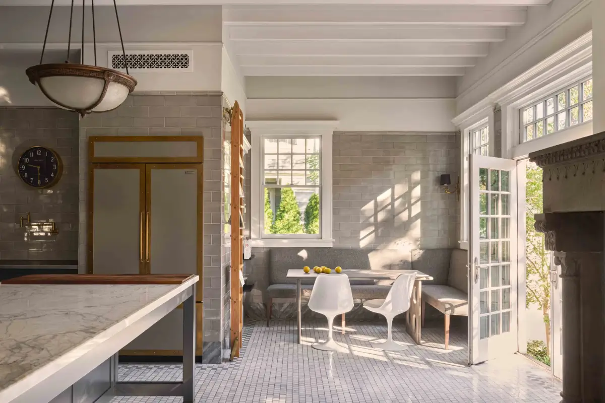 A Beautifully Restored Colonial Revival Villa in Brooklyn 9 colonial-revival-villa-prospect-park-brooklyn