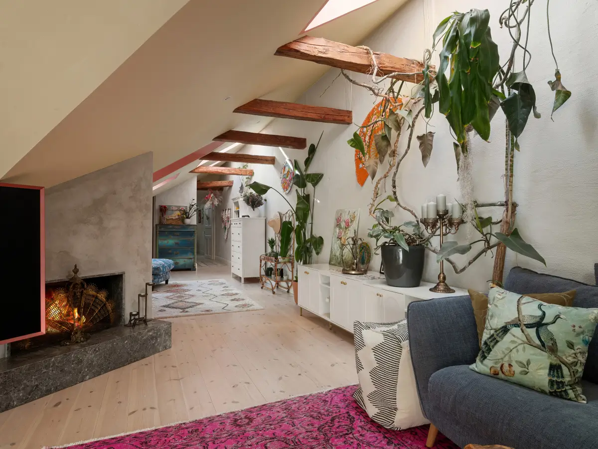 Colorful, Bohemian Interiors in a Turn-of-the-Century Stockholm Duplex 16 colorful-bohemian-duplex-apartment-stockholm
