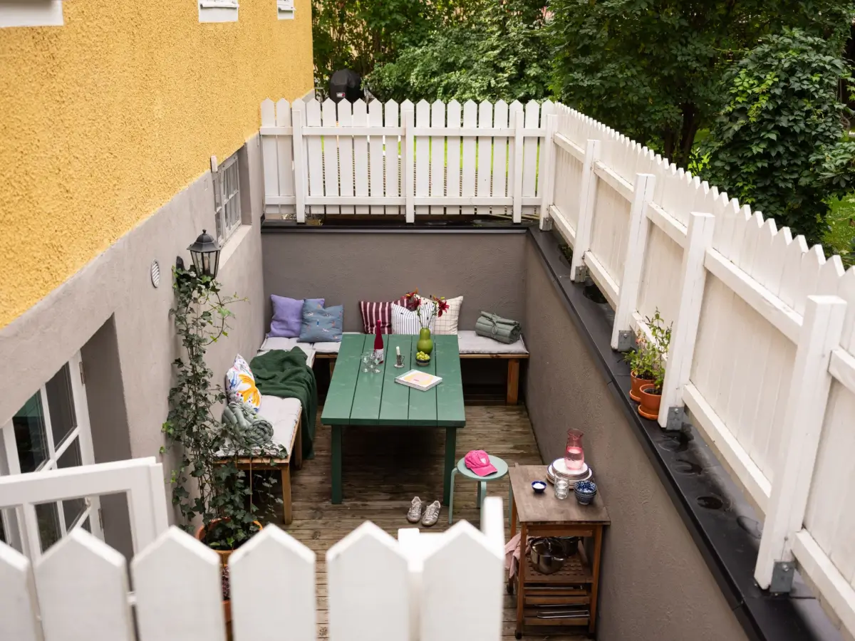 Before & After: A Colorful Update for a Small Basement Apartment 11 colorful-update-small-basement-apartment-stockholm-nordroom