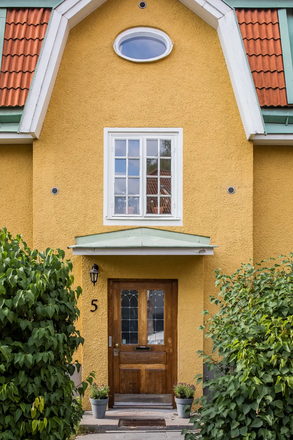 Before & After: A Colorful Update for a Small Basement Apartment 31 colorful-update-small-basement-apartment-stockholm-nordroom