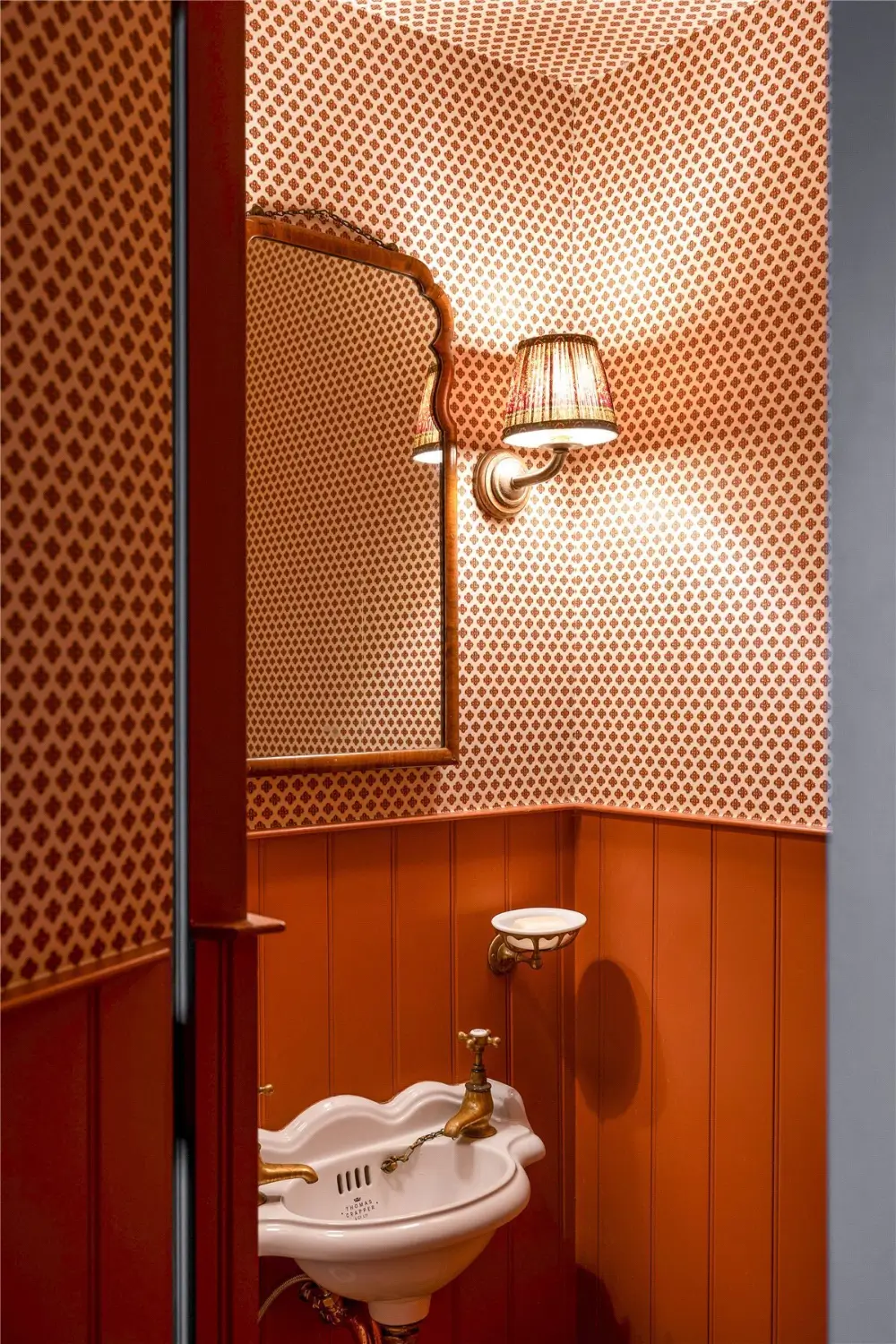 Color and Wallpaper in a Renovated Victorian Family Home in London 13 colorful-victorian-family-home-primrose-hill-london