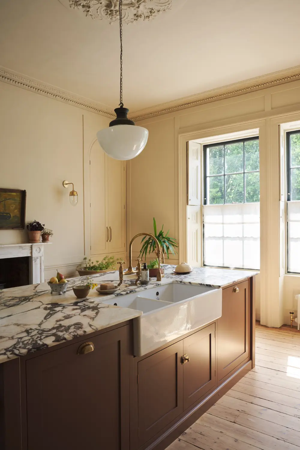 Georgian Grandeur and a Soft deVOL Shaker Kitchen in a Bath Townhouse 6 devol-shaker-style-kitchen-georgian-townhouse-nordroom