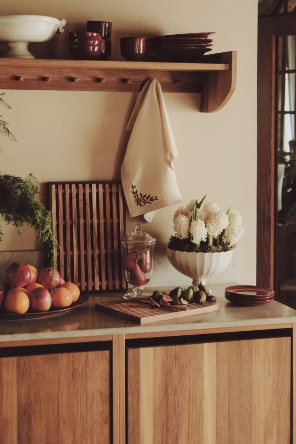 H&M Home Christmas Collection 2026 Brings Mountain Cabin Style To Your Home 3 hm-home-winter-holiday-christmas-collection-2026-nordroom