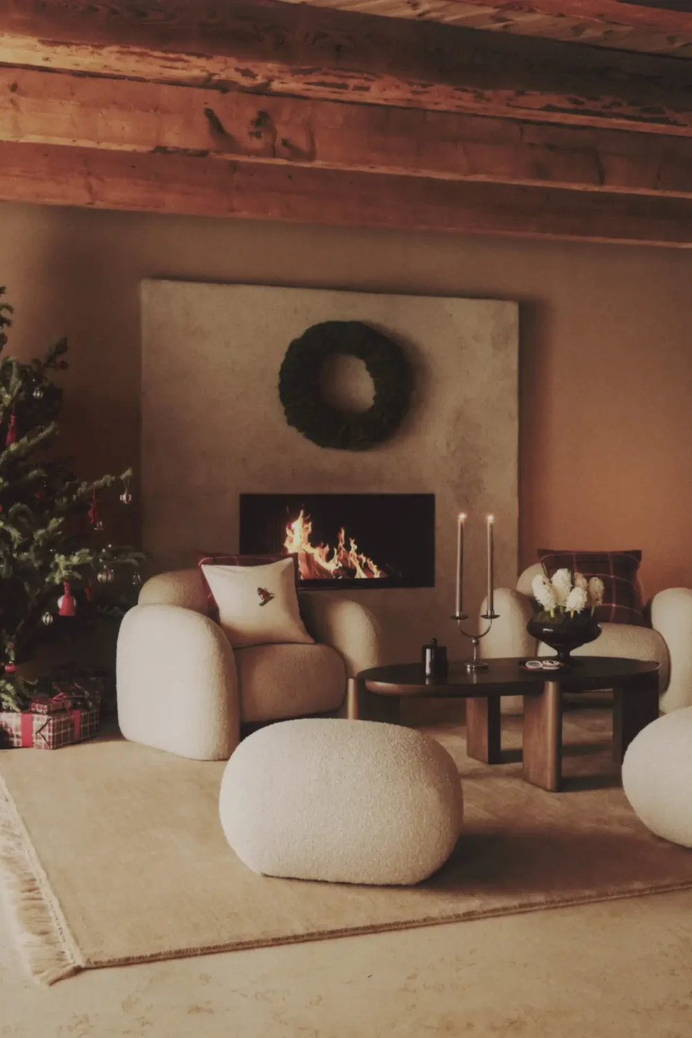 H&M Home Christmas Collection 2026 Brings Mountain Cabin Style To Your Home 2 hm-home-winter-holiday-christmas-collection-2026-nordroom