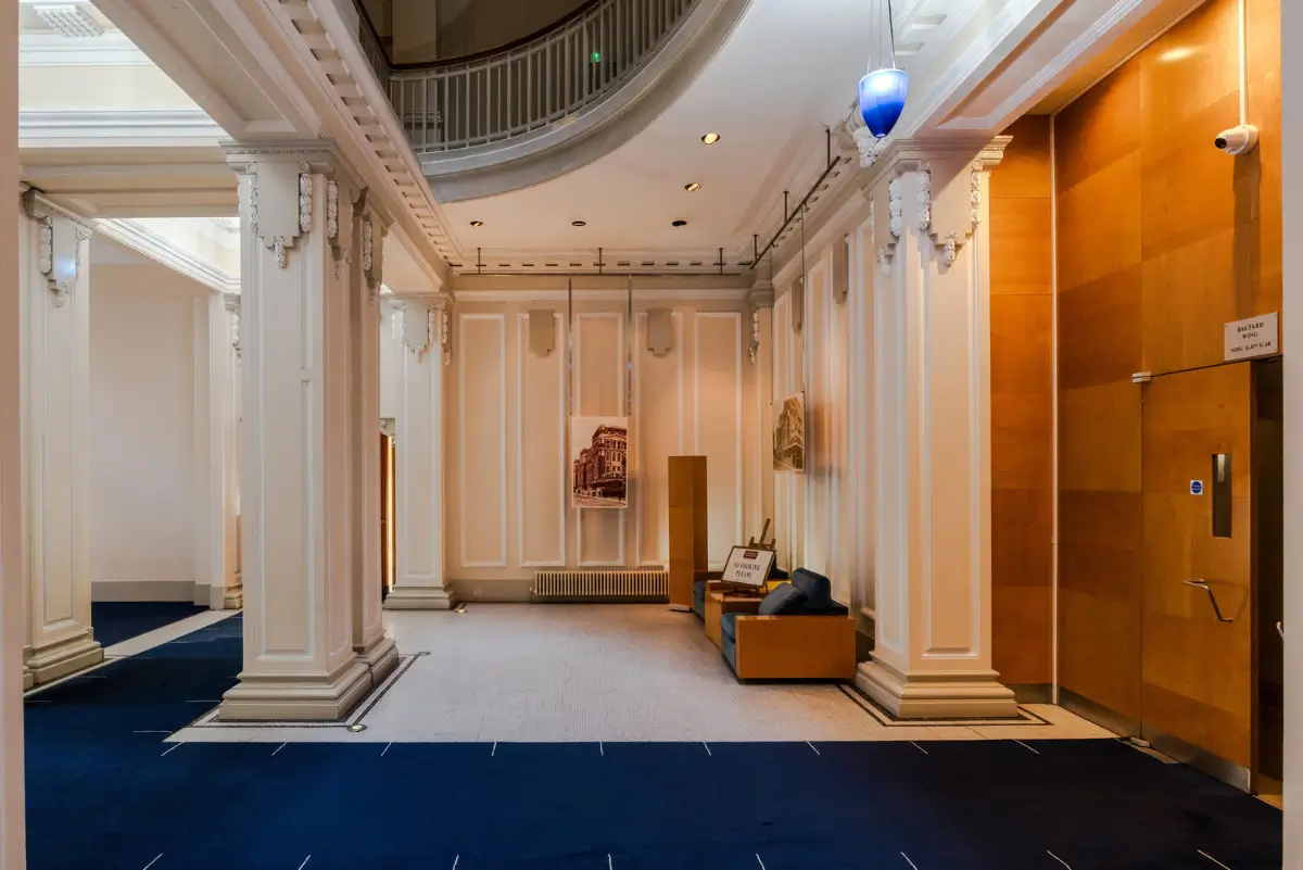 A Calm Palette and Soaring Windows for a Small Loft in a London Beaux Arts Building 16 lobby beaux arts building london A Calm Palette and Soaring Windows for a Small Loft in a London Beaux Arts Building
