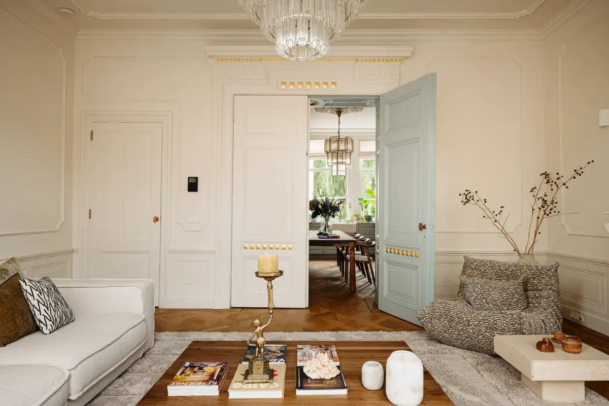 A Classic Amsterdam Canal House with a Light Blue Kitchen and a Secluded Garden 10 luxurious-canal-house-amsterdam