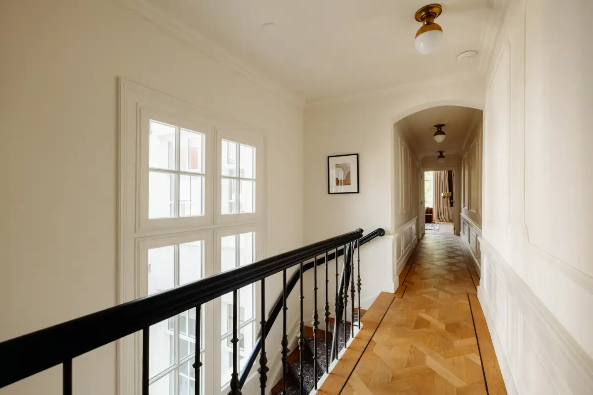 A Classic Amsterdam Canal House with a Light Blue Kitchen and a Secluded Garden 25 luxurious-canal-house-amsterdam