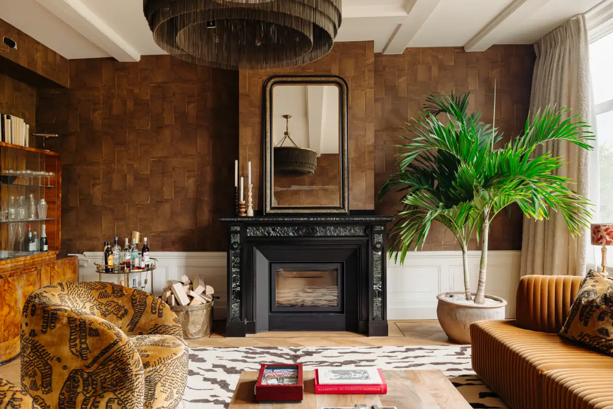A Classic Amsterdam Canal House with a Light Blue Kitchen and a Secluded Garden 29 luxurious-canal-house-amsterdam