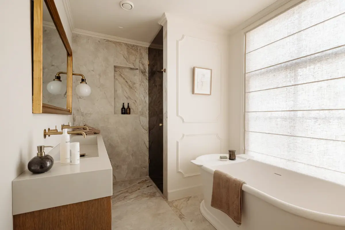 A Classic Amsterdam Canal House with a Light Blue Kitchen and a Secluded Garden 34 luxurious-canal-house-amsterdam