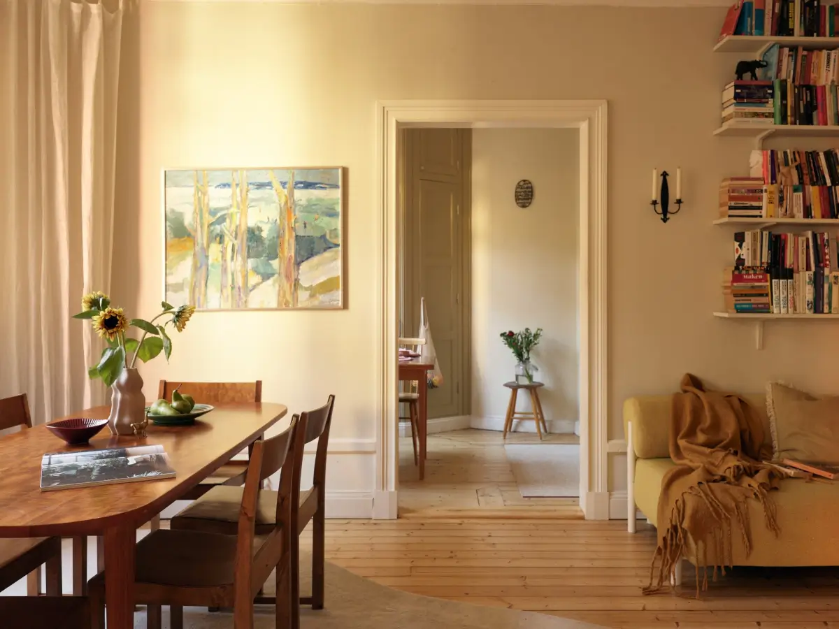 Serene Rooms in a Row with Color Accents in an Early 20th-Century Apartment 9 original-charm-early-20th-century-scandinavian-apartment-nordroom