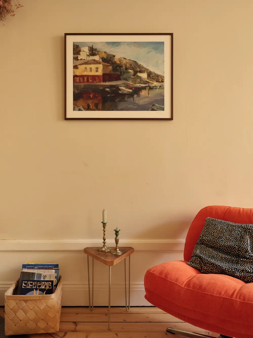 Serene Rooms in a Row with Color Accents in an Early 20th-Century Apartment 5 original-charm-early-20th-century-scandinavian-apartment-nordroom