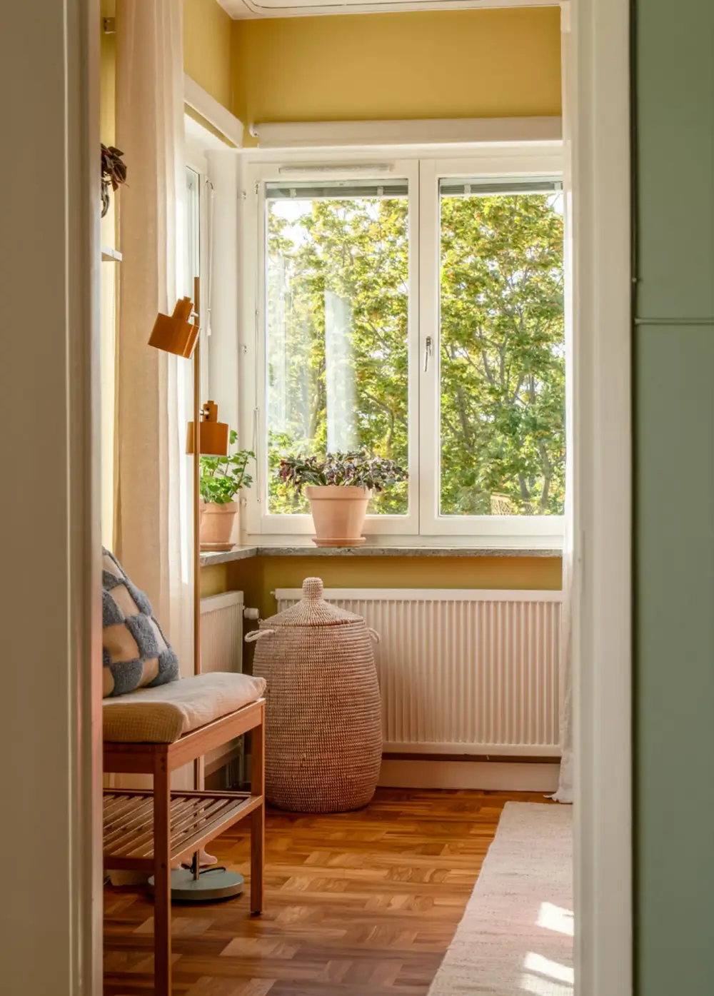 Original Marble and Oak Parquet in a 1940s Stockholm Apartment 25 original-elements-1940s-apartment-stockholm