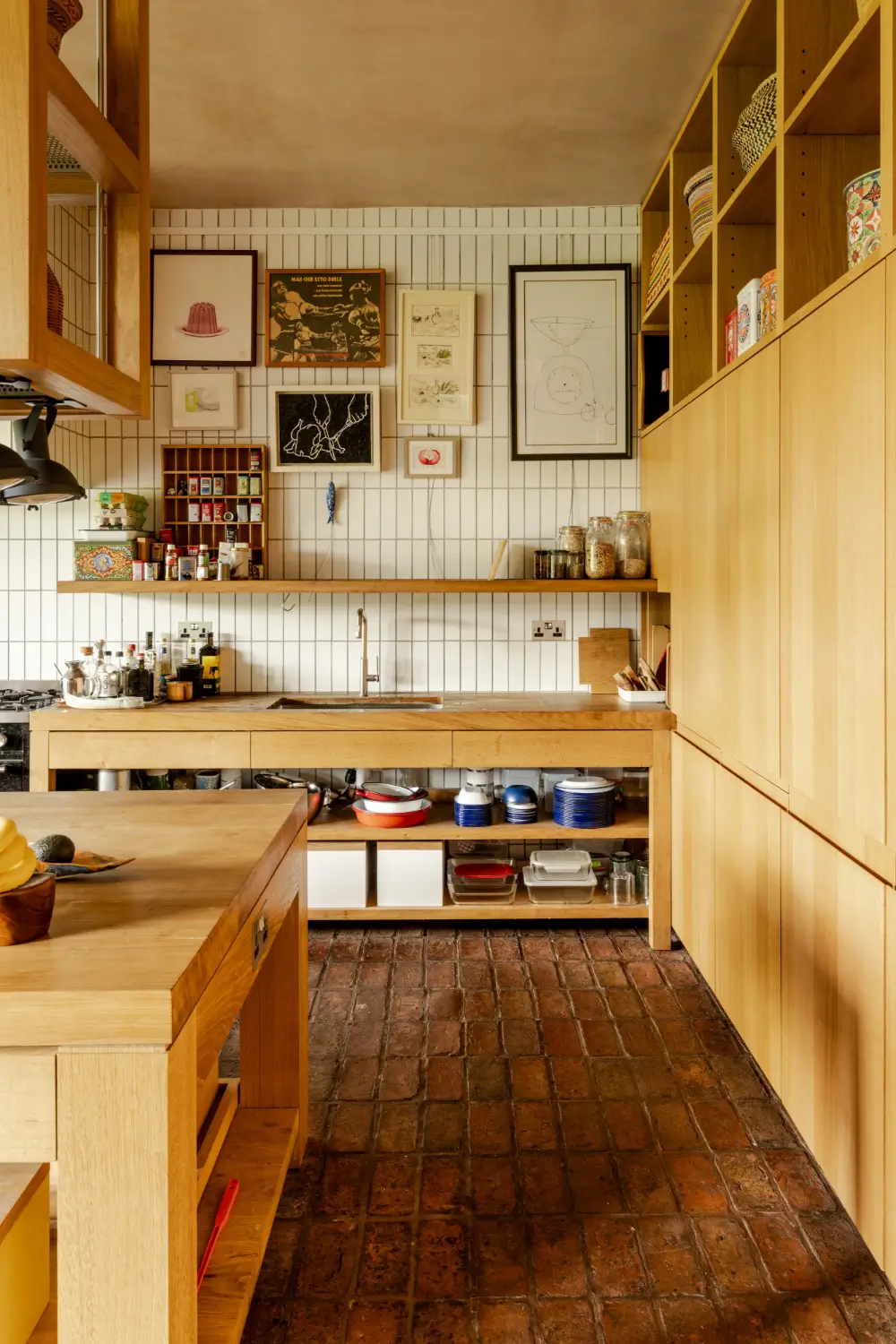 A Douglas Fir Extension Wraps Around an Arts and Crafts House in Petersfield 11 reimagined-arts-crafts-house-england