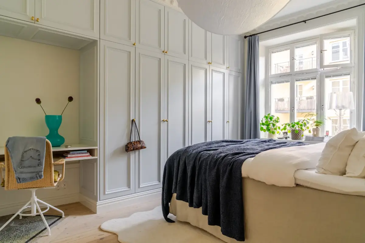 A Serene Palette with Red Pop of Color in an Early 20th-Century Apartment 28 soft-color-palette-red-accents-1912-apartment-stockholm