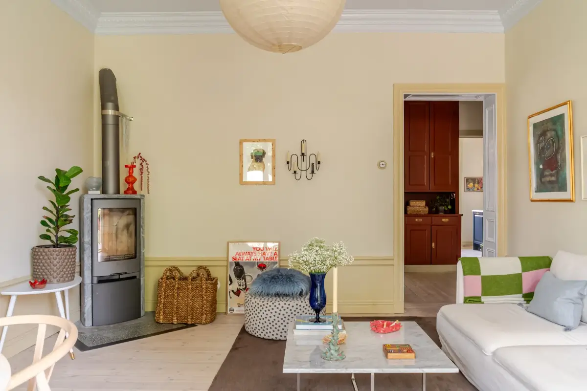 A Serene Palette with Red Pop of Color in an Early 20th-Century Apartment 12 soft-color-palette-red-accents-1912-apartment-stockholm