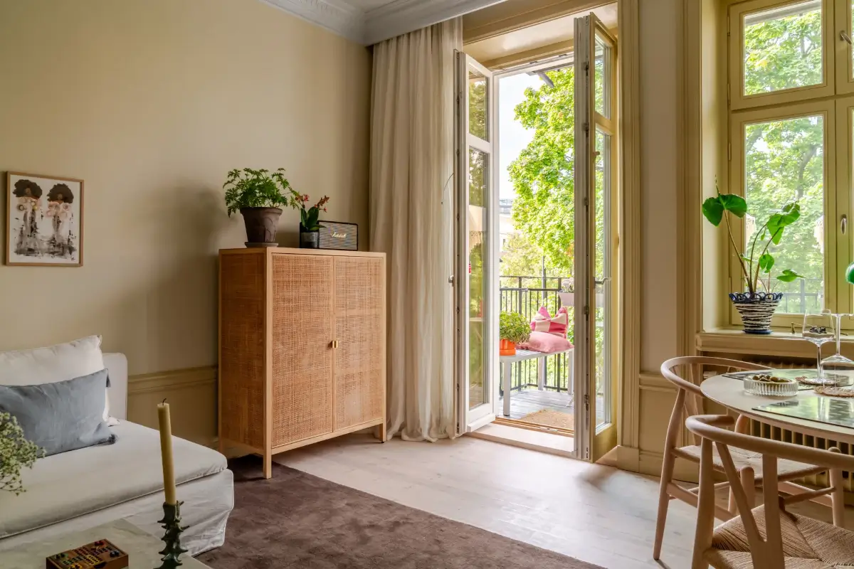 A Serene Palette with Red Pop of Color in an Early 20th-Century Apartment 7 soft-color-palette-red-accents-1912-apartment-stockholm