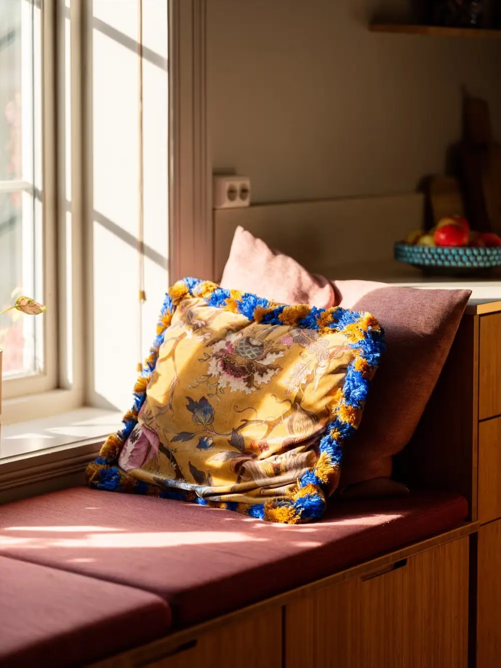 A Modern Loft Conversion and Classic 1920s Elements in an Oslo Apartment 13 unique-duplex-apartment-oslo