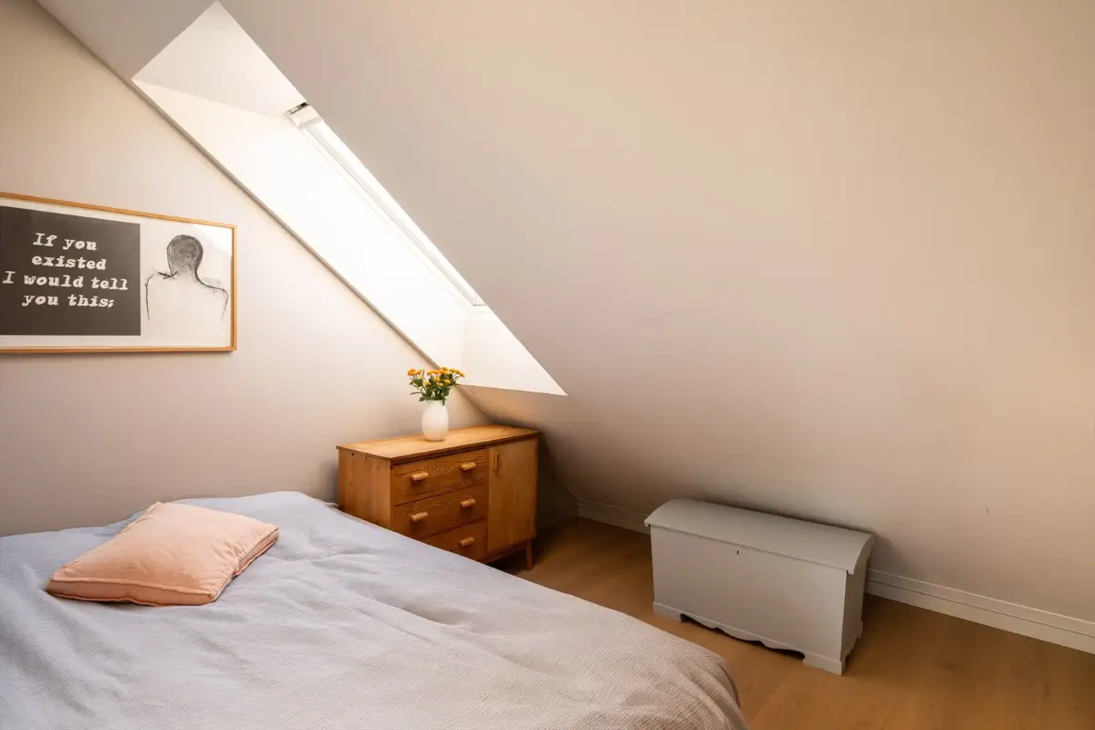 A Modern Loft Conversion and Classic 1920s Elements in an Oslo Apartment 41 unique-duplex-apartment-oslo
