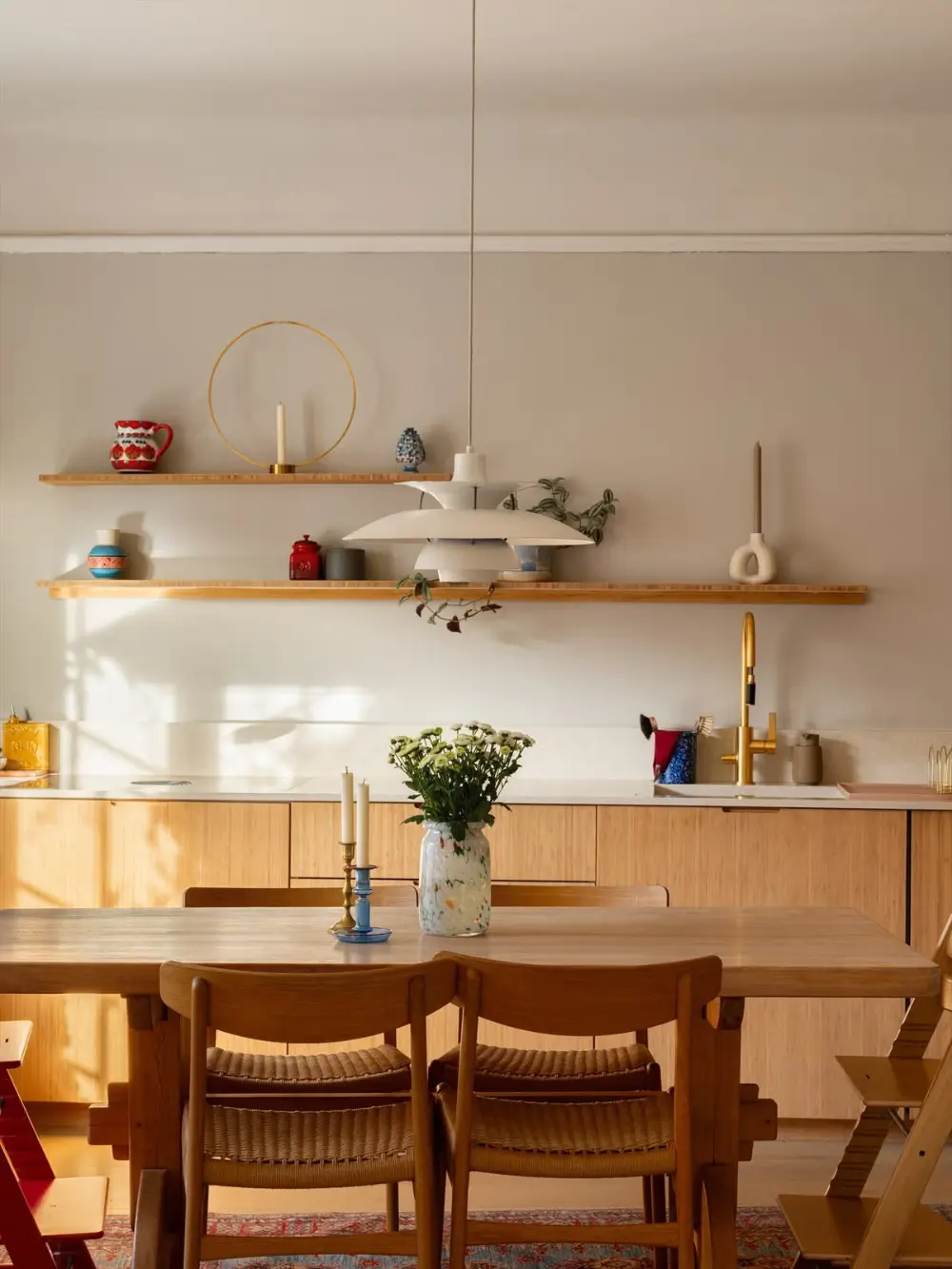 A Modern Loft Conversion and Classic 1920s Elements in an Oslo Apartment 8 unique-duplex-apartment-oslo
