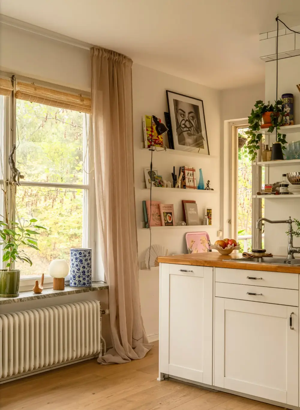 A Light-Filled 1940s Apartment with Vintage Furniture and a Cozy Balcony 18 vintage-decor-1940s-family-apartment-stockholm-nordroom