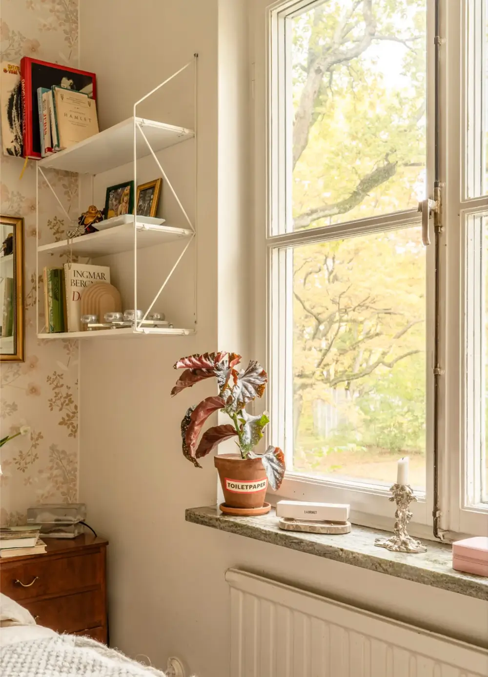 A Light-Filled 1940s Apartment with Vintage Furniture and a Cozy Balcony 27 vintage-decor-1940s-family-apartment-stockholm-nordroom