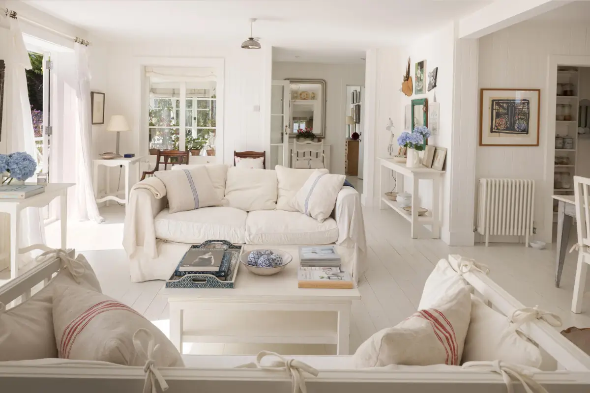A Light-Filled Coastal Home with Sea Views and Charming Gardens in East Sussex 1 whitewashed-beach-style-interiors-seaside-cottage-england-nordroom